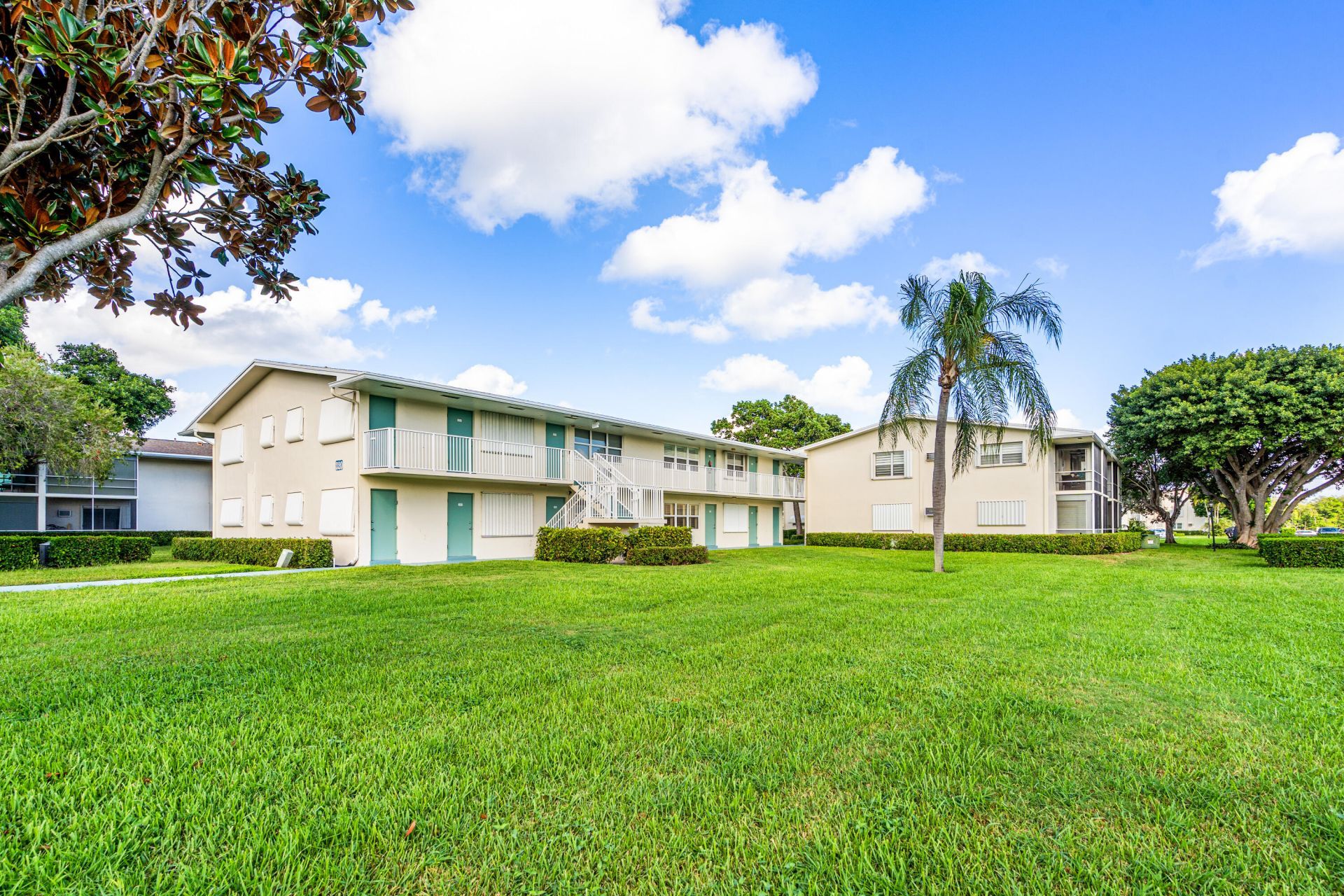 320 Horizons W, Unit 103, Boynton Beach, FL 33435 Photo