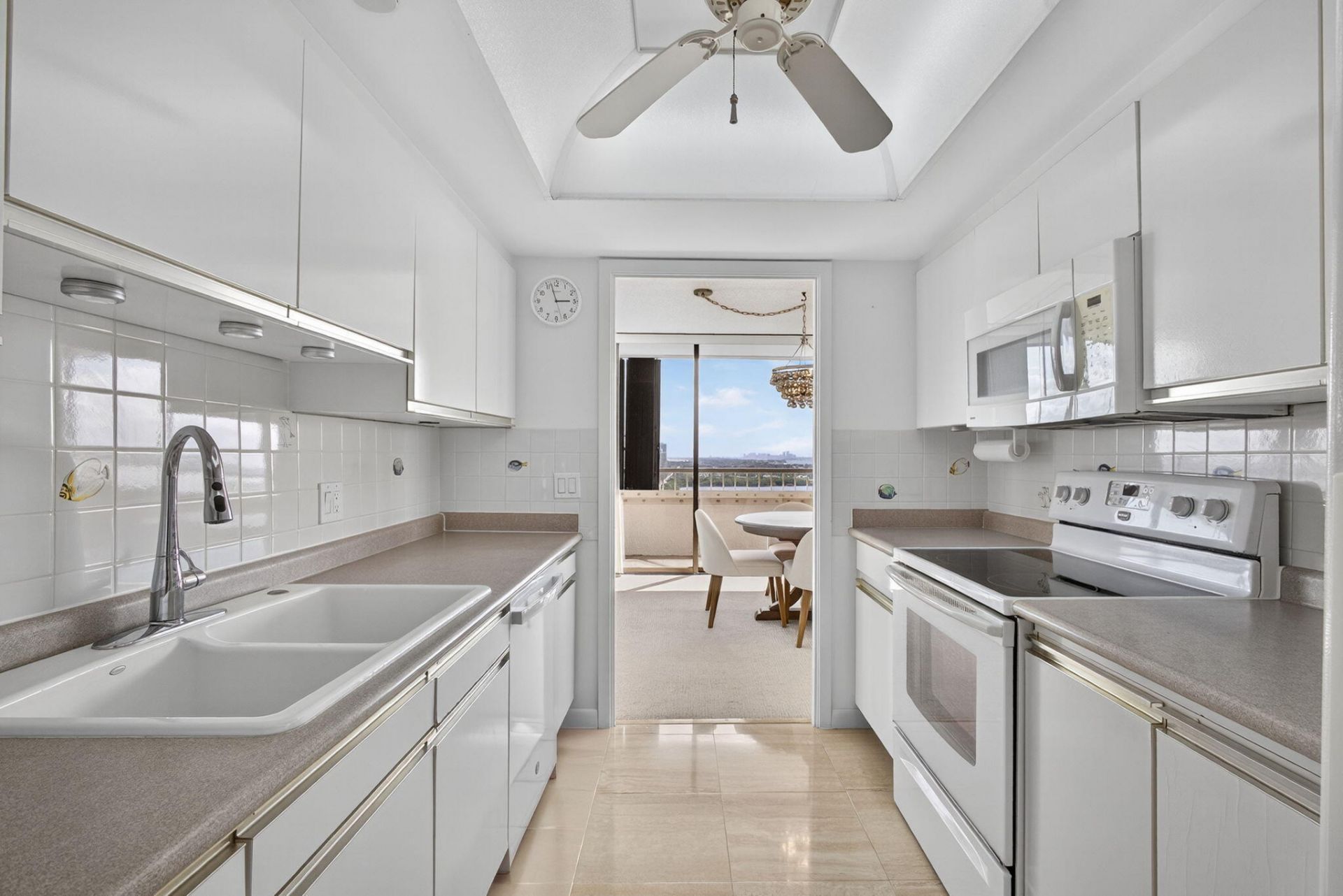 5280 N Ocean Drive, Unit 15 E, Singer Island, FL 33404 Photo