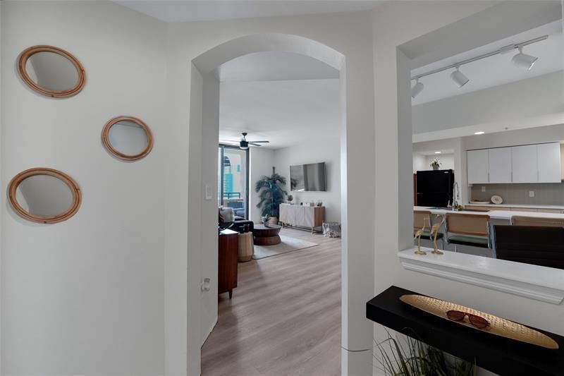 100 N Federal Highway, Unit 819, Fort Lauderdale, FL 33301 Photo