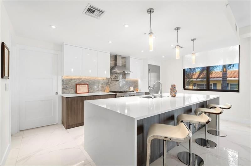 1507 SE 15th Street, Unit 202, Fort Lauderdale, FL 33316 Photo