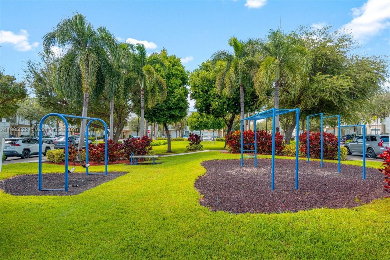 10760 NW 74th Ln, Doral, FL 33178 Photo