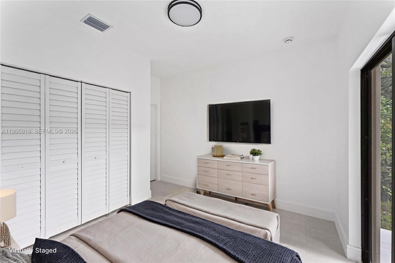 5318 NW 7 Ct, Miami, FL 33127 Photo