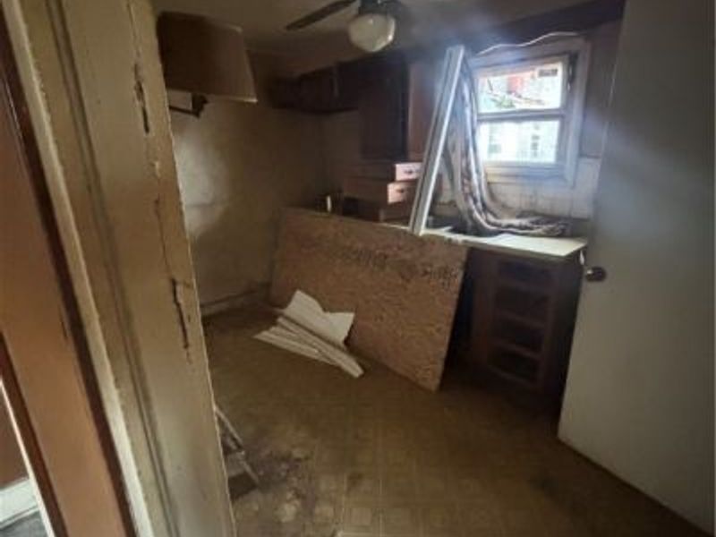 1427 4th Street NE, Canton, OH 44704 Photo 4