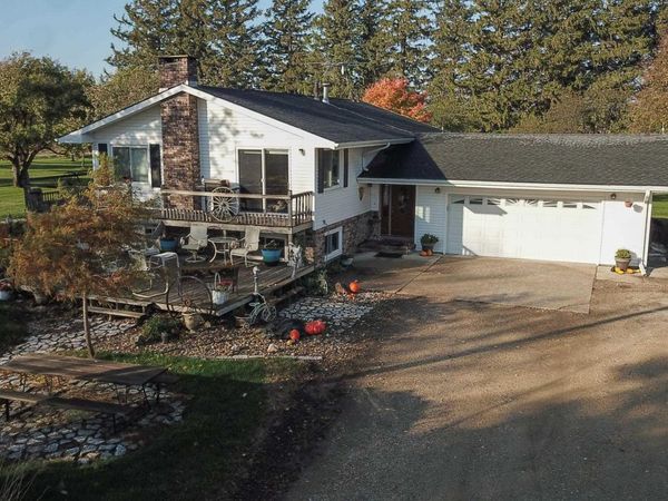 14681 Westbrok Street, Aplington, IA 50604