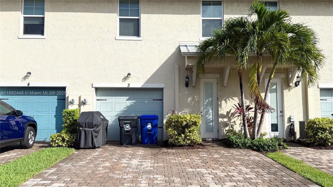 5110 Eucalyptus Dr, Unit 3, Hollywood, FL 33021 Photo