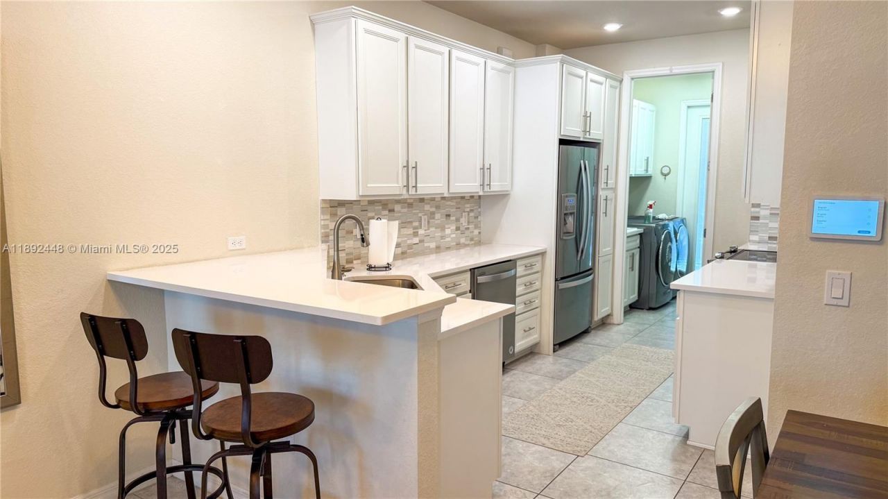 5110 Eucalyptus Dr, Unit 3, Hollywood, FL 33021 Photo