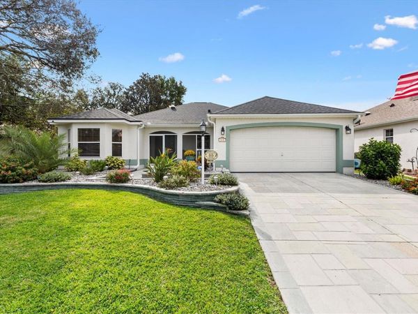 515 LOMA PASEO DRIVE, LADY LAKE, FL 32159