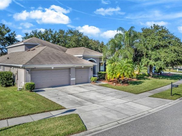 2288 HOLLY PINE CIRCLE, ORLANDO, FL 32820