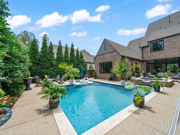 3056 CHAPEL WOODS CV, Germantown, TN 38139