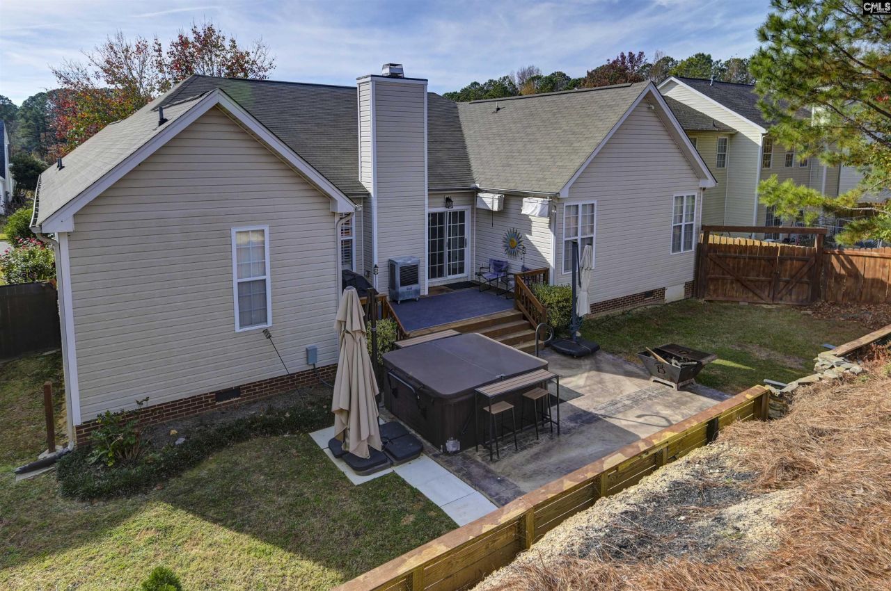 416 Buckthorne Road Photo 8