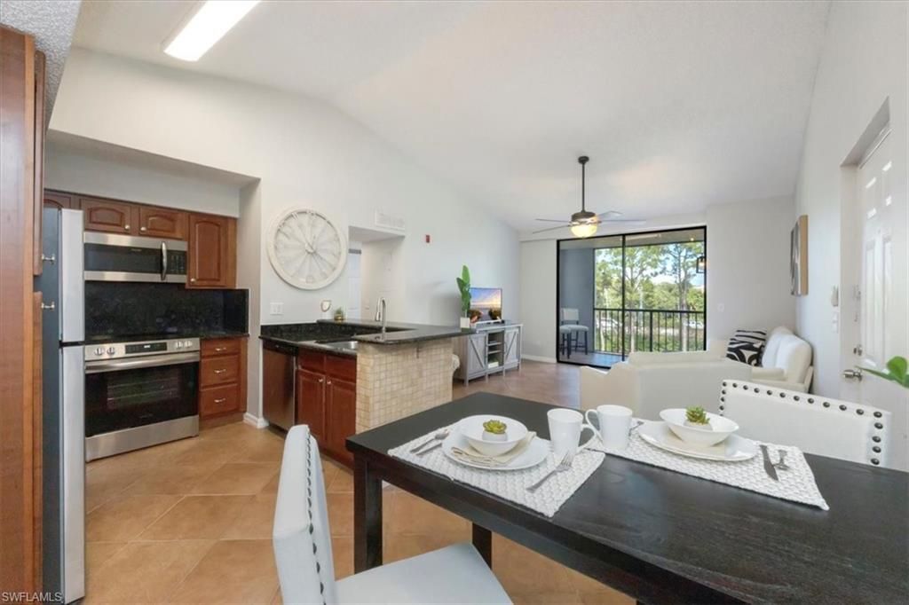 13545 Eagle Ridge Dr, Unit 834, Fort Myers, FL 33912 Photo