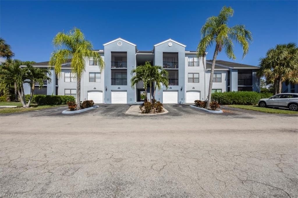 13545 Eagle Ridge Dr, Unit 834, Fort Myers, FL 33912 Photo