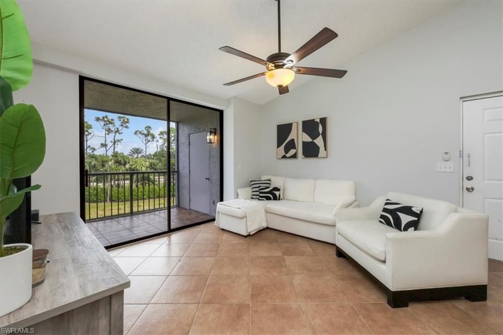 13545 Eagle Ridge Dr, Unit 834, Fort Myers, FL 33912 Photo