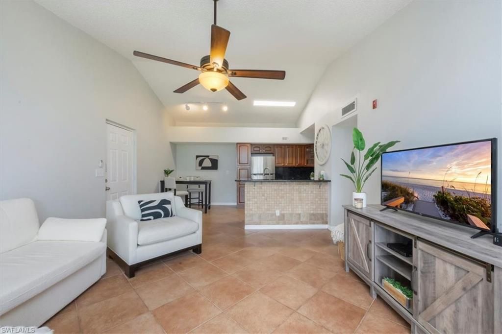 13545 Eagle Ridge Dr, Unit 834, Fort Myers, FL 33912 Photo