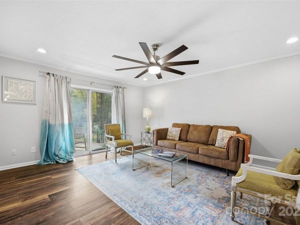4739 Hedgemore Drive, Unit O, Charlotte, NC 28209