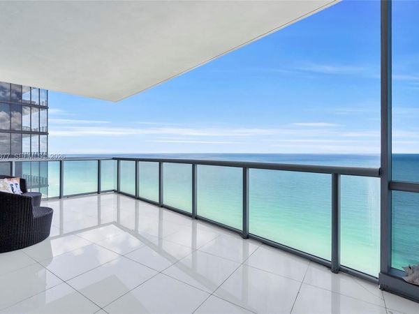 17121 Collins Ave, Unit 2906, Sunny Isles Beach, FL 33160