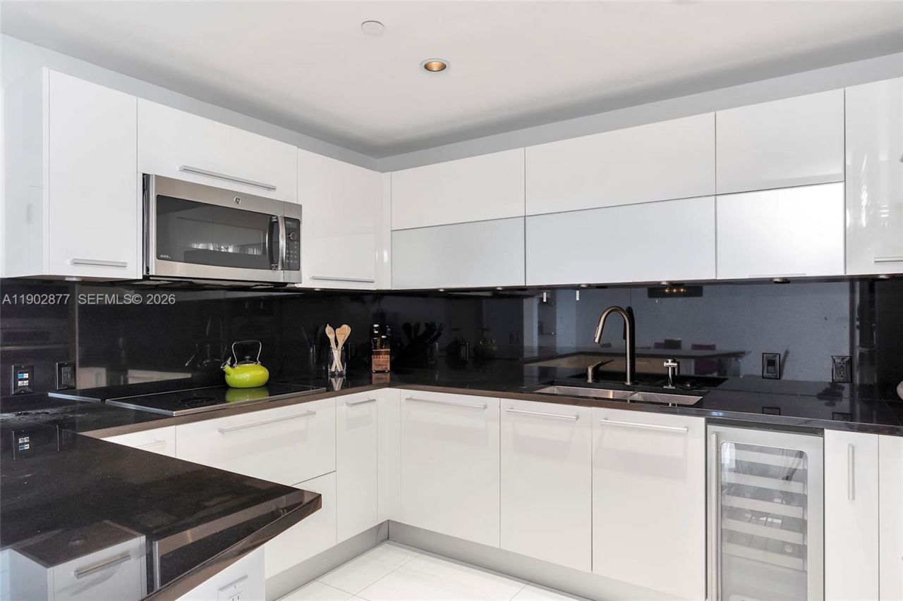 17121 Collins Ave, Unit 2906, Sunny Isles Beach, FL 33160 Photo