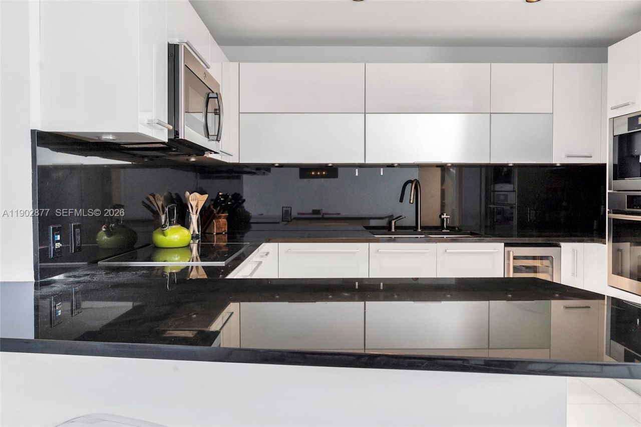 17121 Collins Ave, Unit 2906, Sunny Isles Beach, FL 33160 Photo