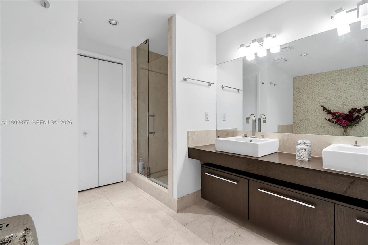 17121 Collins Ave, Unit 2906, Sunny Isles Beach, FL 33160 Photo