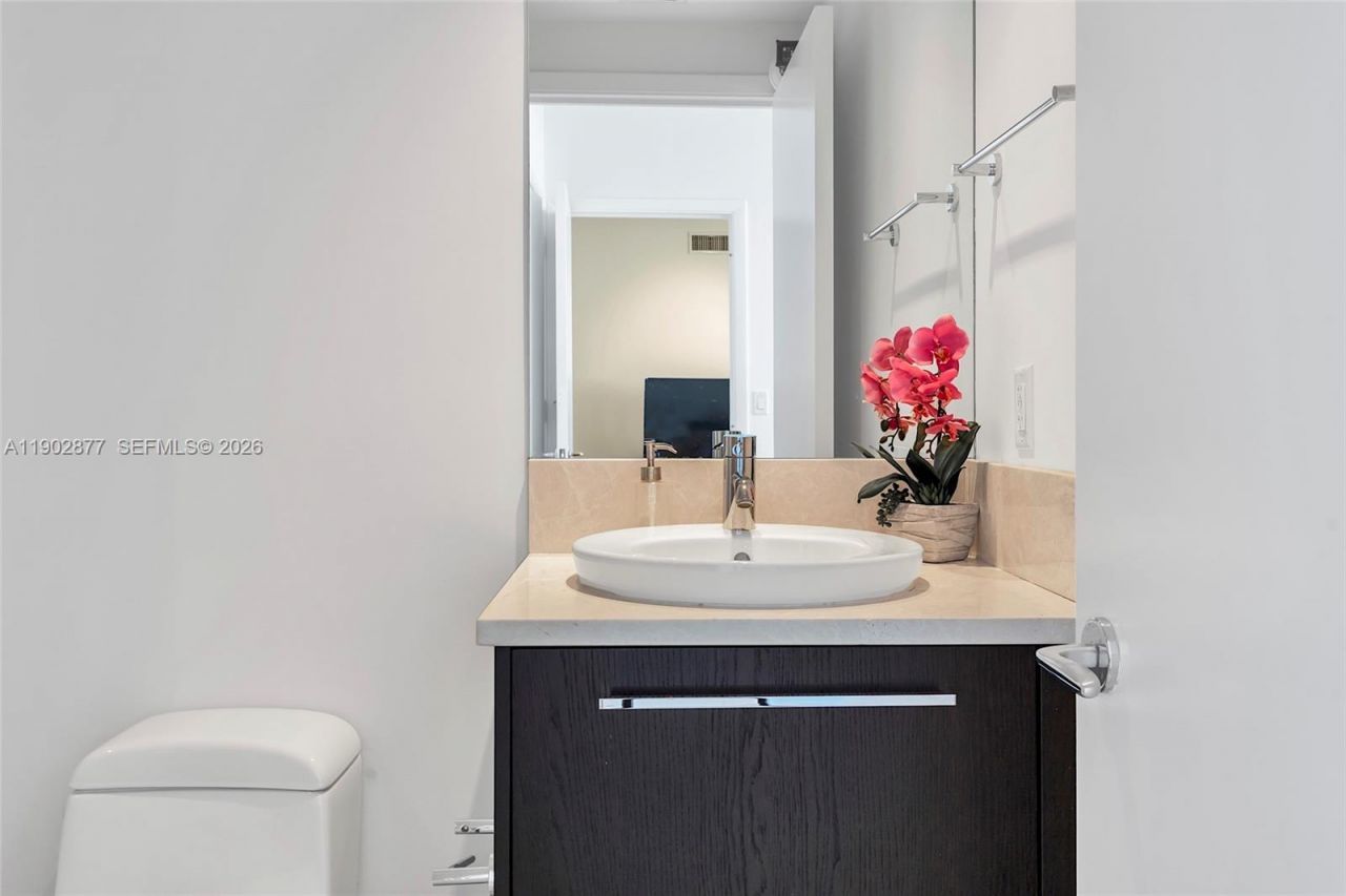 17121 Collins Ave, Unit 2906, Sunny Isles Beach, FL 33160 Photo