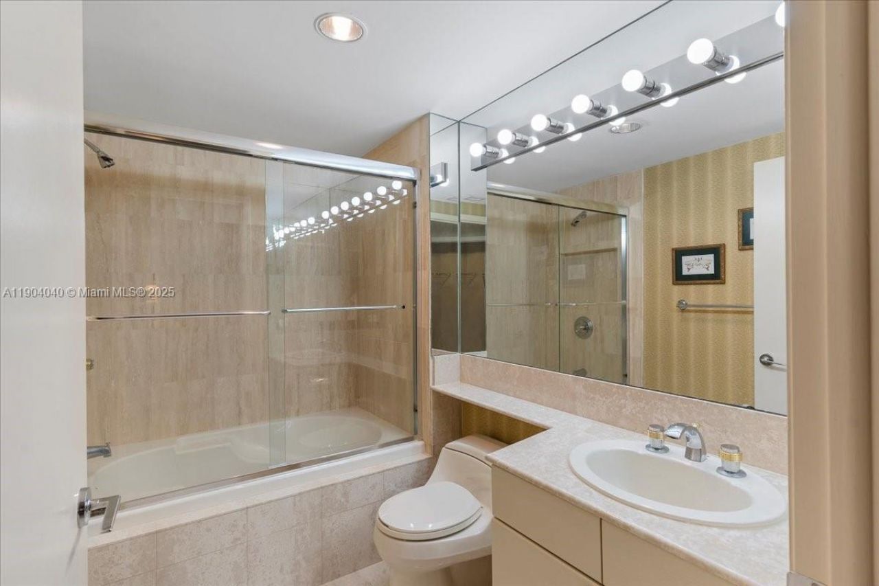 2000 Island Blvd, Unit 609, Aventura, FL 33160 Photo