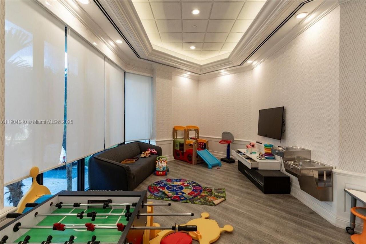 2000 Island Blvd, Unit 609, Aventura, FL 33160 Photo