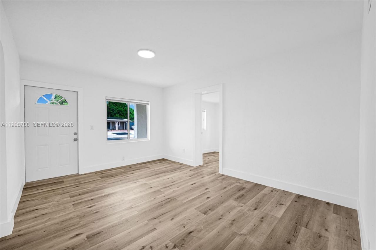 26 E 45th St, Hialeah, FL 33013 Photo