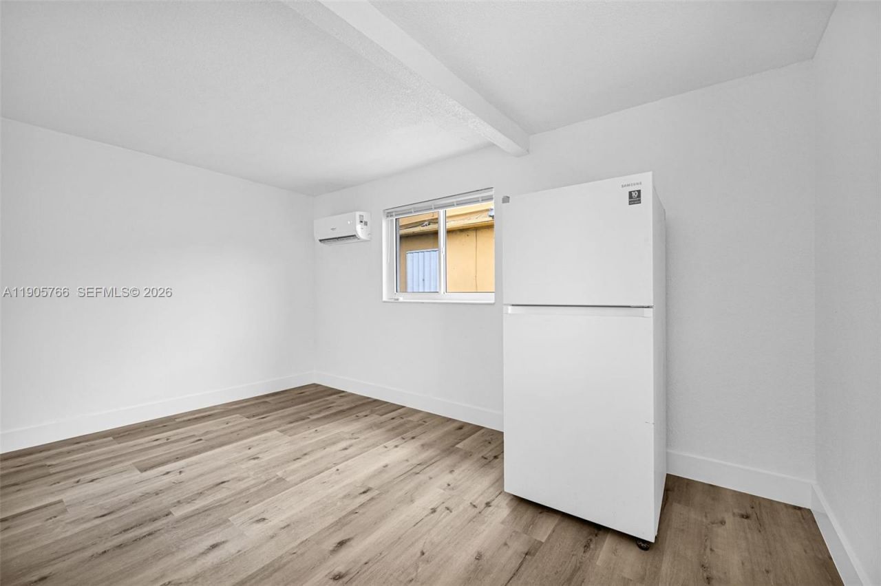 26 E 45th St, Hialeah, FL 33013 Photo