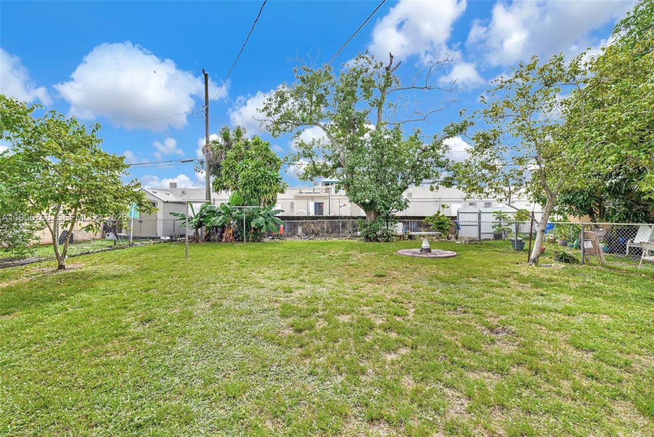 26 E 45th St, Hialeah, FL 33013 Photo