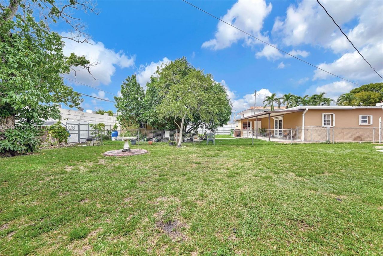 26 E 45th St, Hialeah, FL 33013 Photo