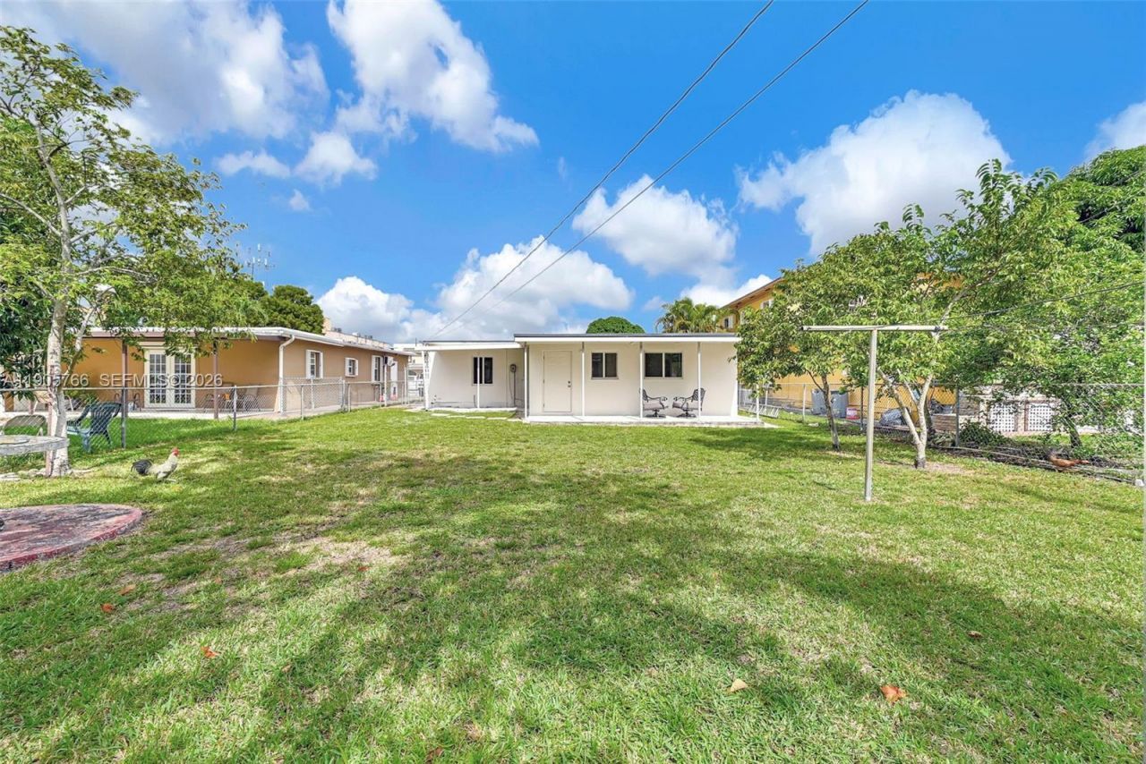 26 E 45th St, Hialeah, FL 33013 Photo