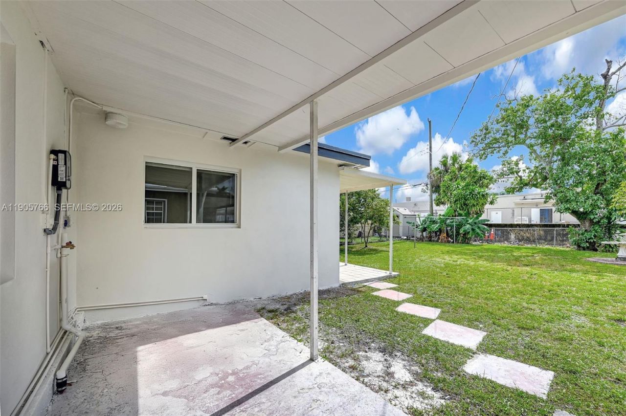 26 E 45th St, Hialeah, FL 33013 Photo
