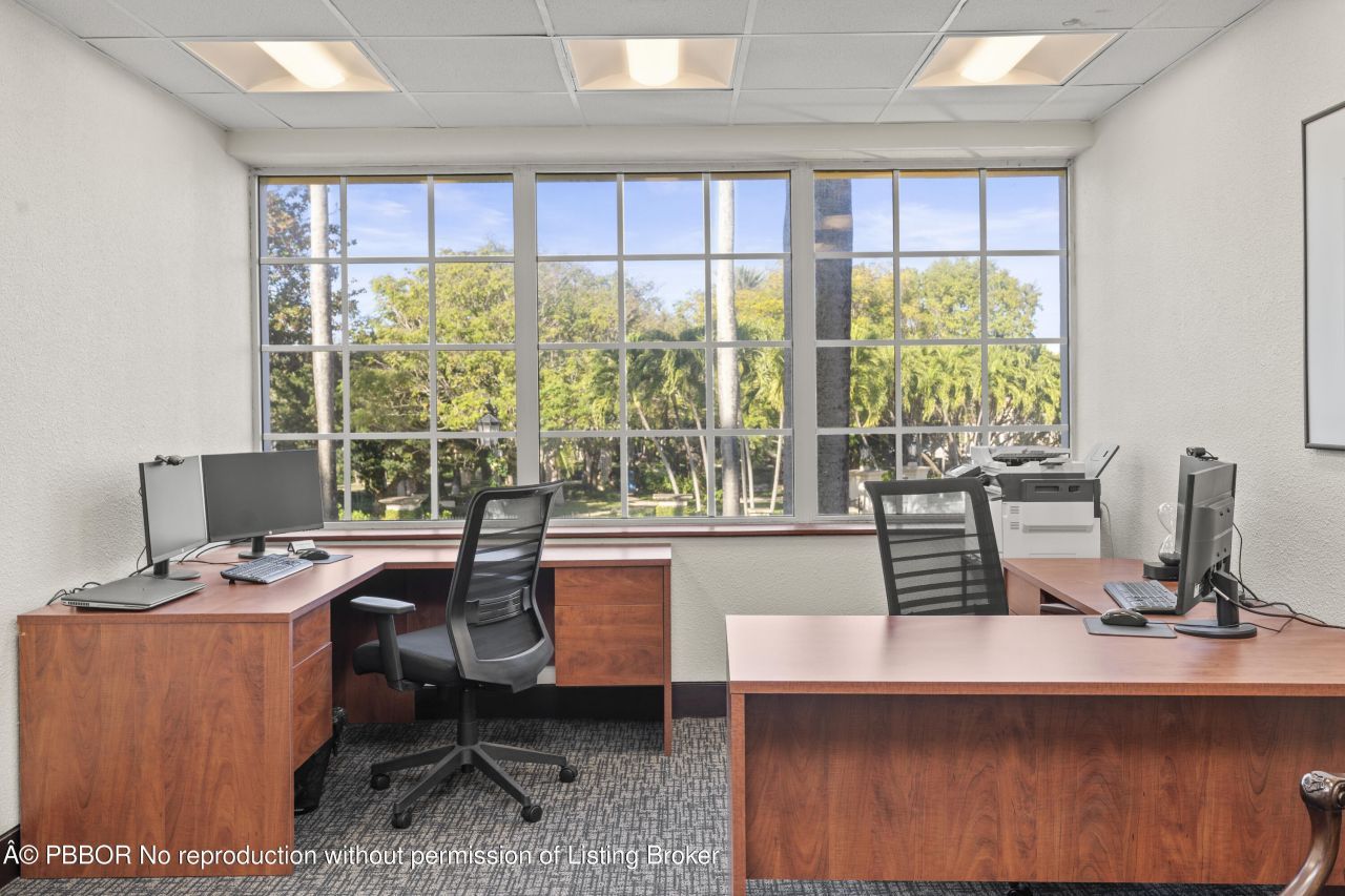 400 Royal Palm Way, Unit 200, Palm Beach, FL 33480 Photo