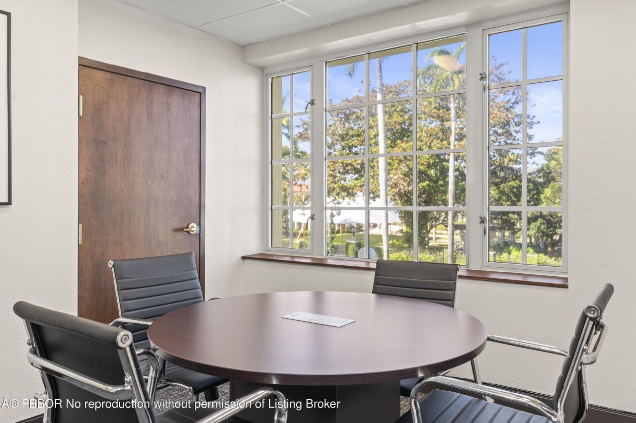 400 Royal Palm Way, Unit 200, Palm Beach, FL 33480 Photo