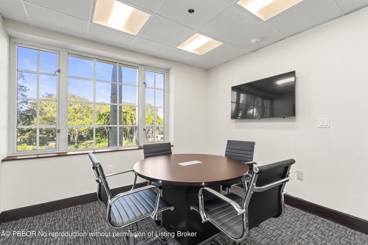 400 Royal Palm Way, Unit 200, Palm Beach, FL 33480 Photo