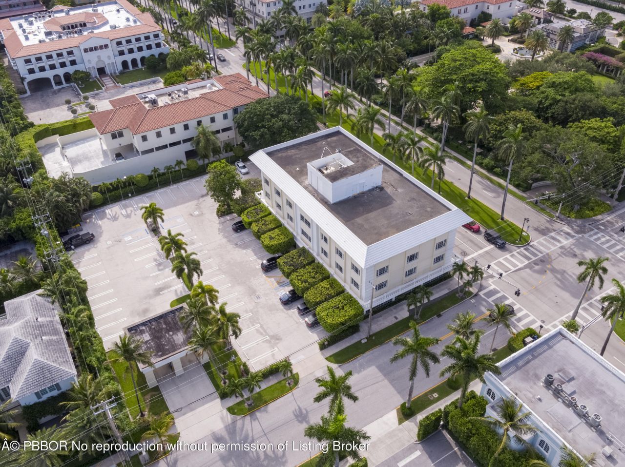 400 Royal Palm Way, Unit 206, Palm Beach, FL 33480 Photo