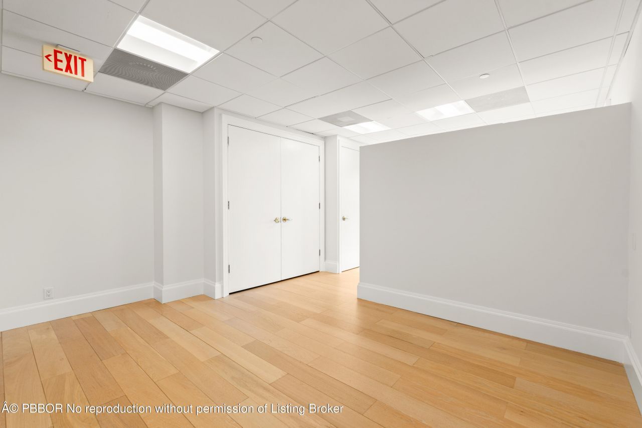 400 Royal Palm Way, Unit 206, Palm Beach, FL 33480 Photo