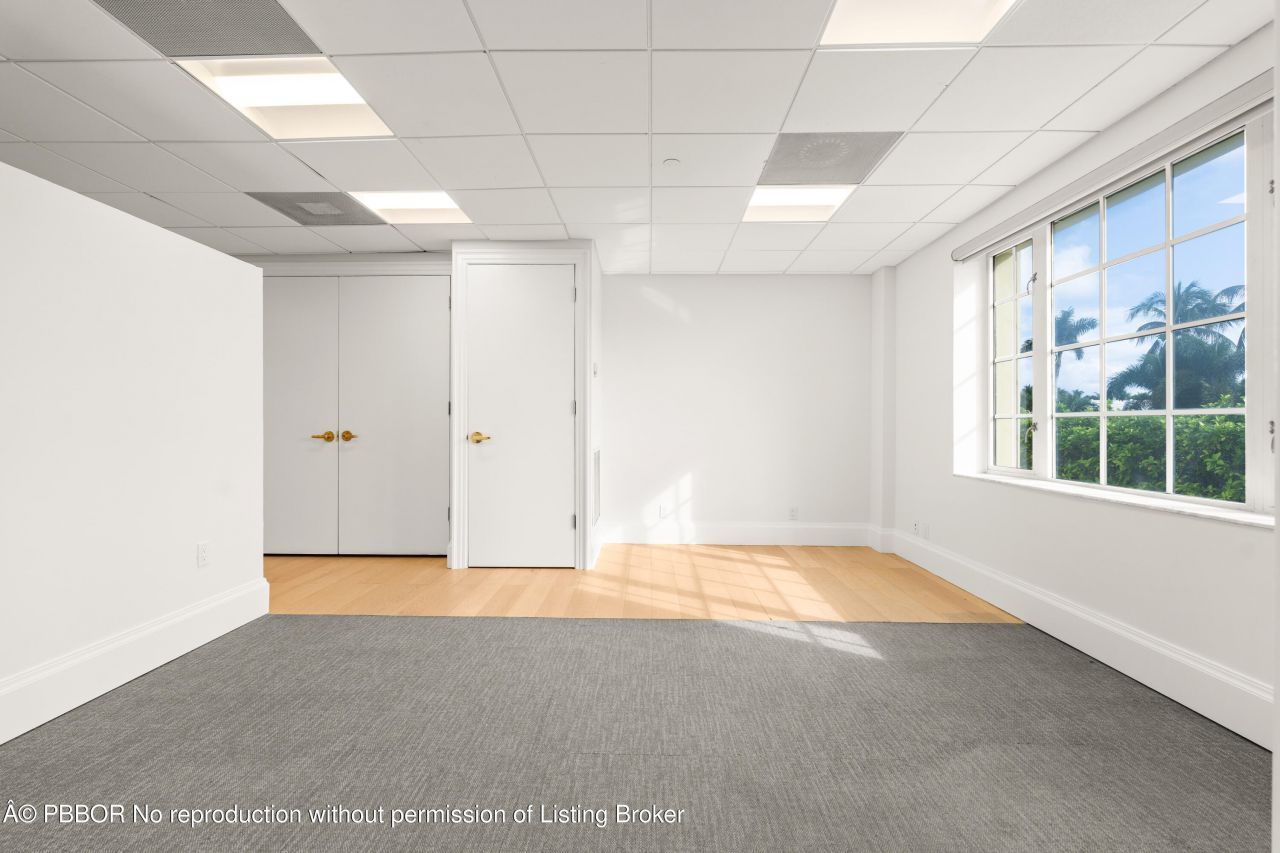 400 Royal Palm Way, Unit 206, Palm Beach, FL 33480 Photo