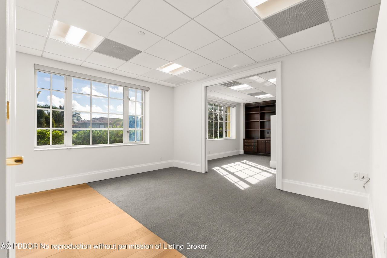 400 Royal Palm Way, Unit 206, Palm Beach, FL 33480 Photo