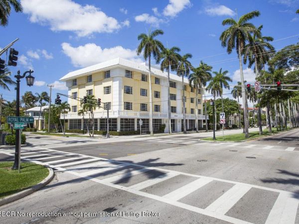 400 Royal Palm Way, Unit 402, Palm Beach, FL 33480