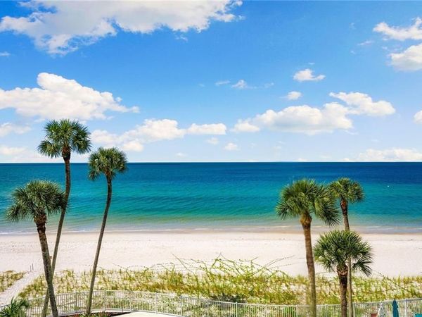 2885 Gulf Shore BLVD N, Unit 304, NAPLES, FL 34103