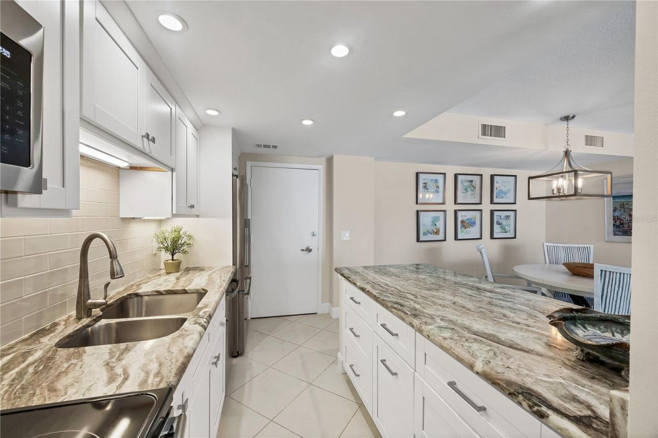 1212 Benjamin Franklin Drive, Unit 508, Sarasota, FL 34236 Photo