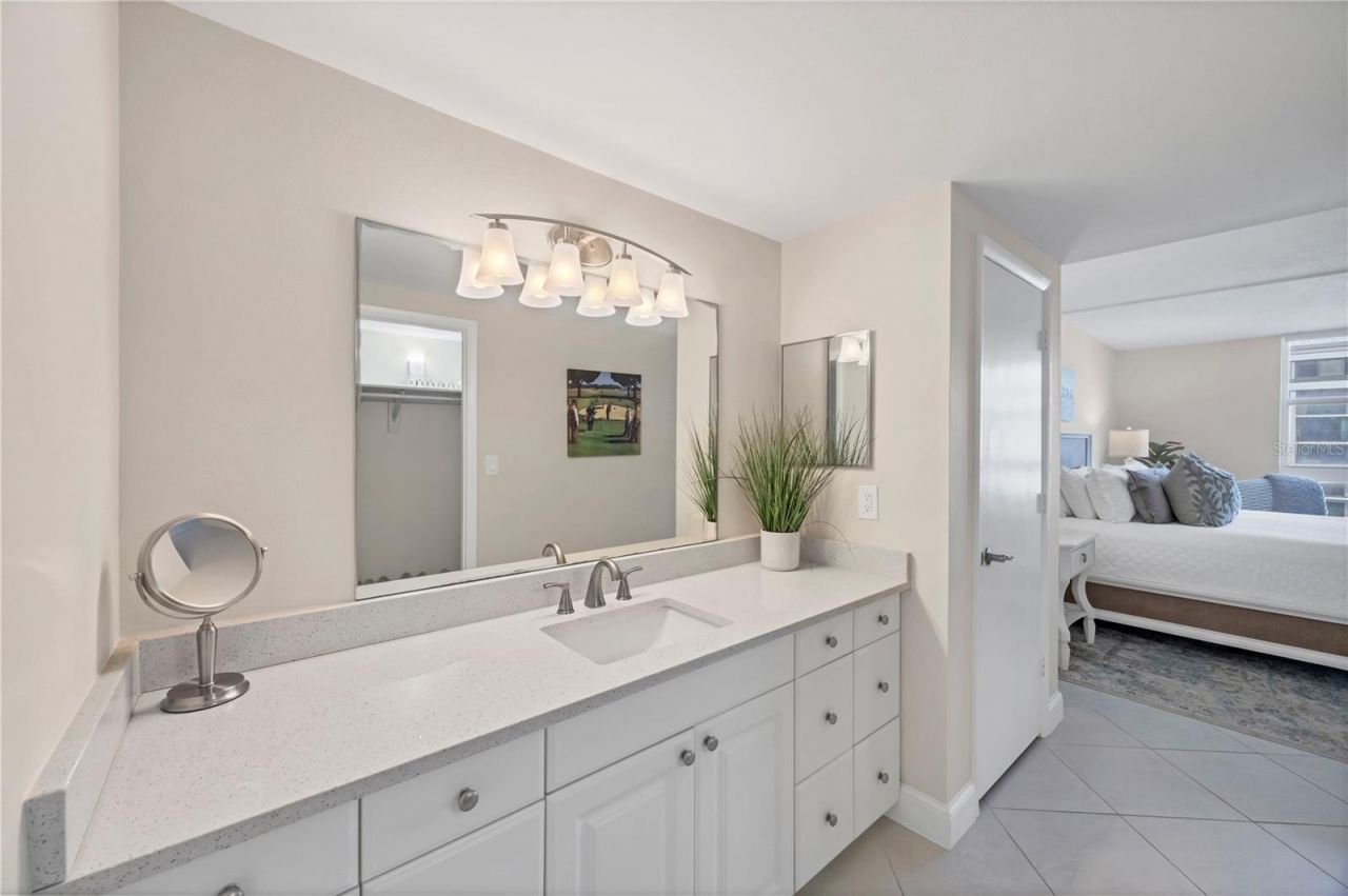 1212 Benjamin Franklin Drive, Unit 508, Sarasota, FL 34236 Photo