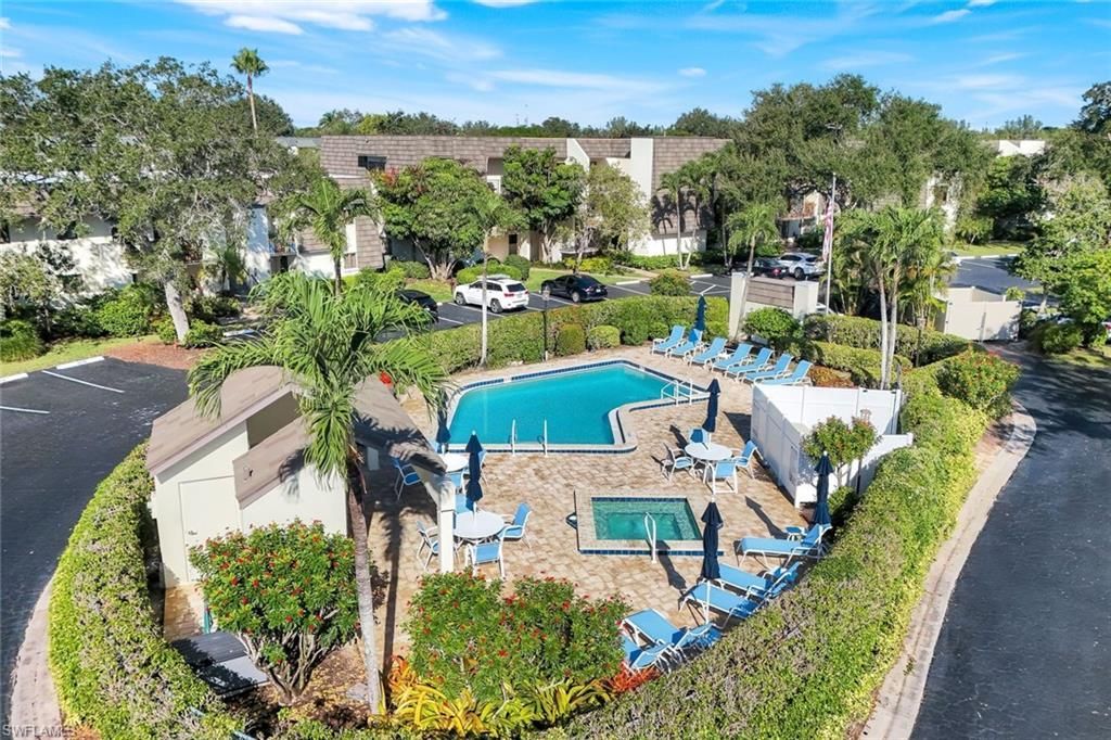 1672 Spoonbill Ln, Unit B, Naples, FL 34105 Photo