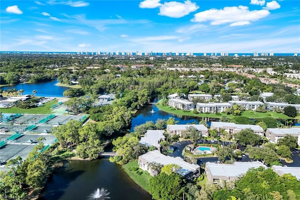 1672 Spoonbill Ln, Unit B, Naples, FL 34105 Photo