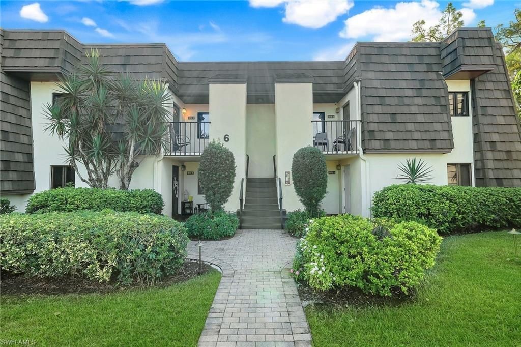 1672 Spoonbill Ln, Unit B, Naples, FL 34105 Photo
