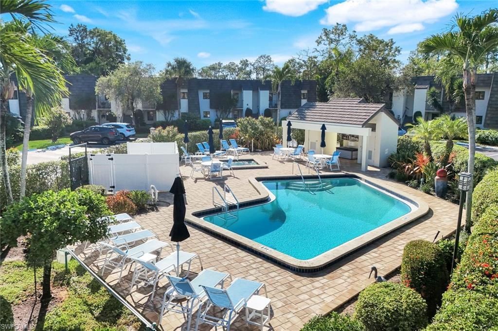 1672 Spoonbill Ln, Unit B, Naples, FL 34105 Photo
