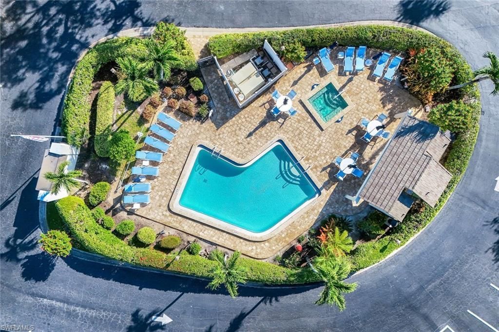 1672 Spoonbill Ln, Unit B, Naples, FL 34105 Photo