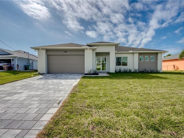 1720 SW 3rd ST, CAPE CORAL, FL 33991
