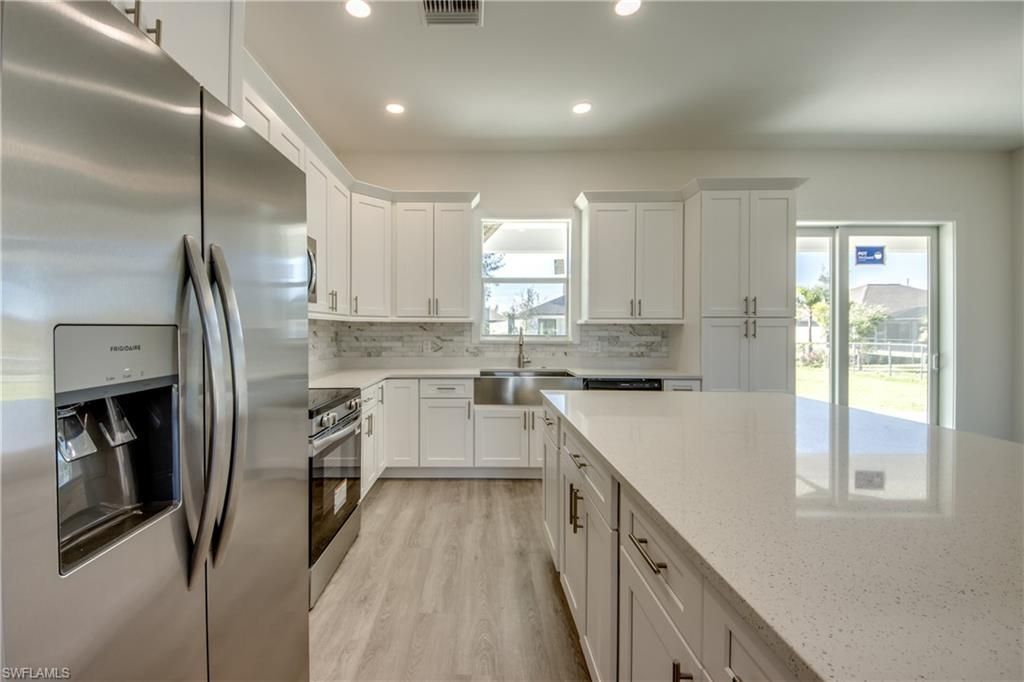 1720 SW 3rd St, Cape Coral, FL 33991 Photo